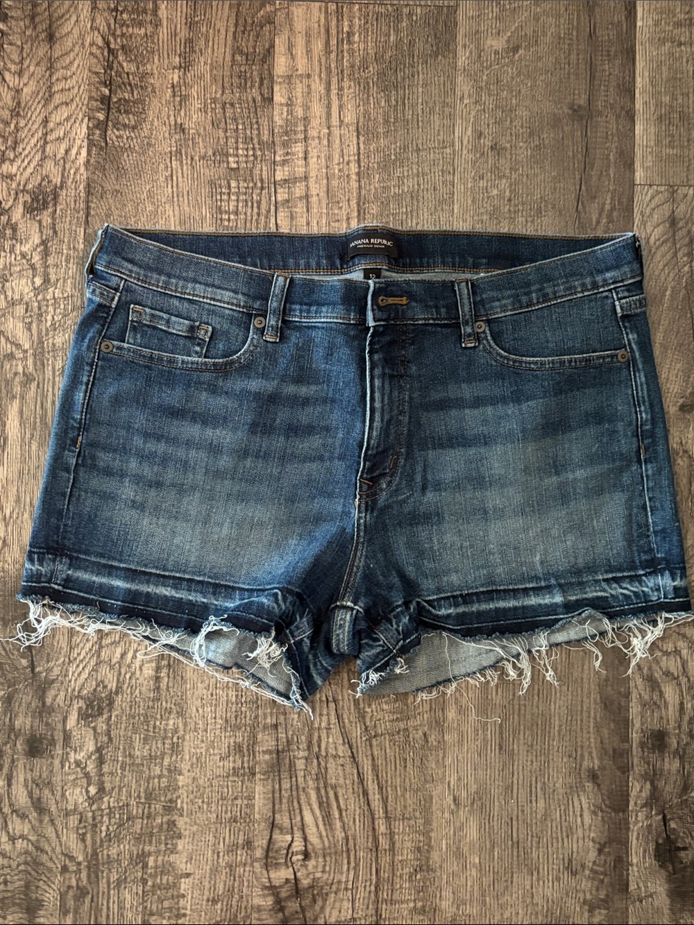 Banana Republic Frayed Hem Denim Shorts - Dark Wash - Size 12